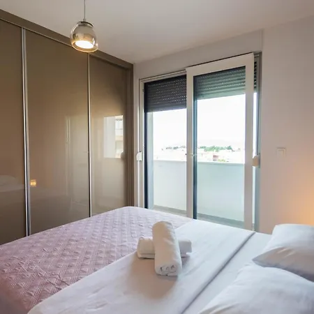 Marius Apartment *